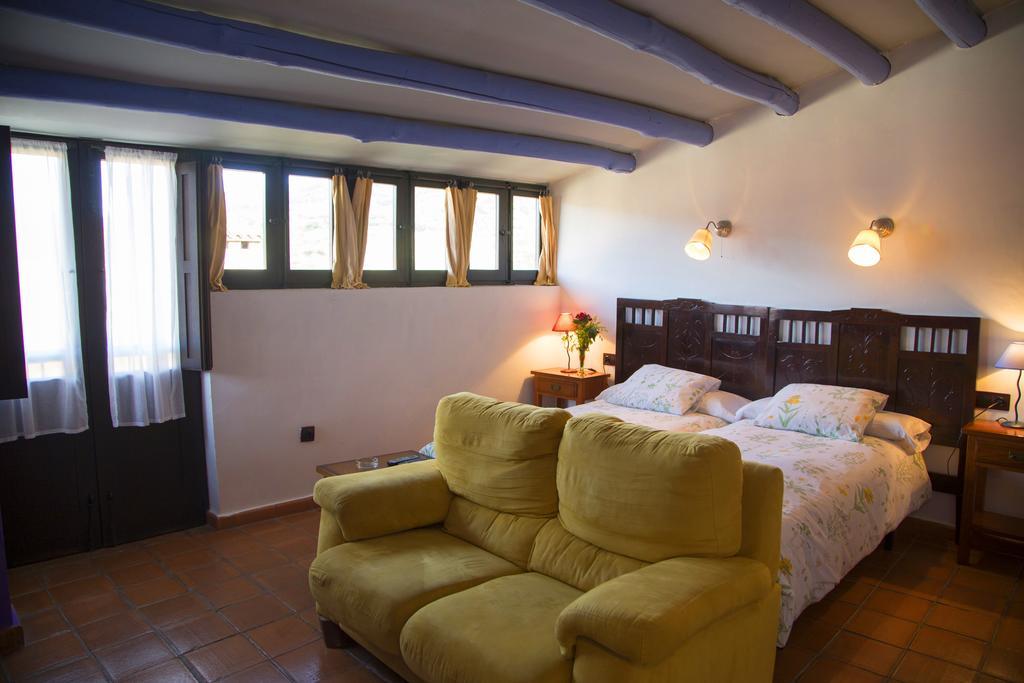 Apartamentos La Iguana Хервас Экстерьер фото